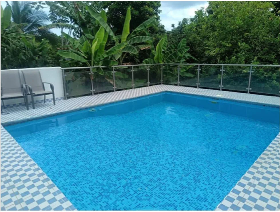 Venta de casa con piscina en Las Uvas, San Carlos. MY