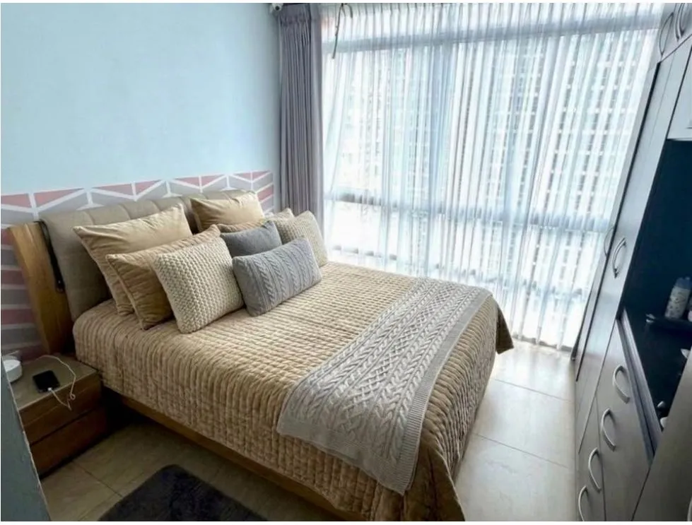 Sale of Apartment in PH Vista Park, Carrasquilla. MY