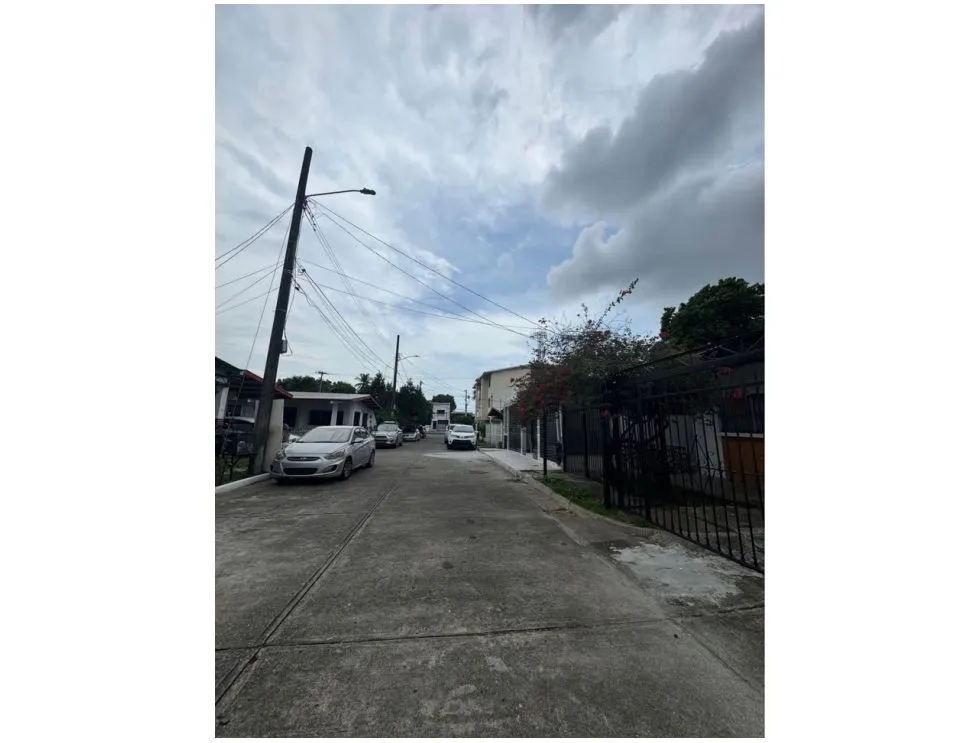 House for Sale in Parque Lefevre. MY