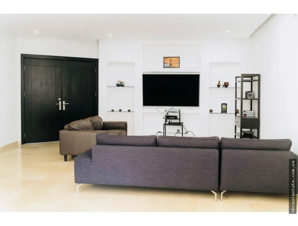 Sale of Apartment in PH The Bridge, Amador