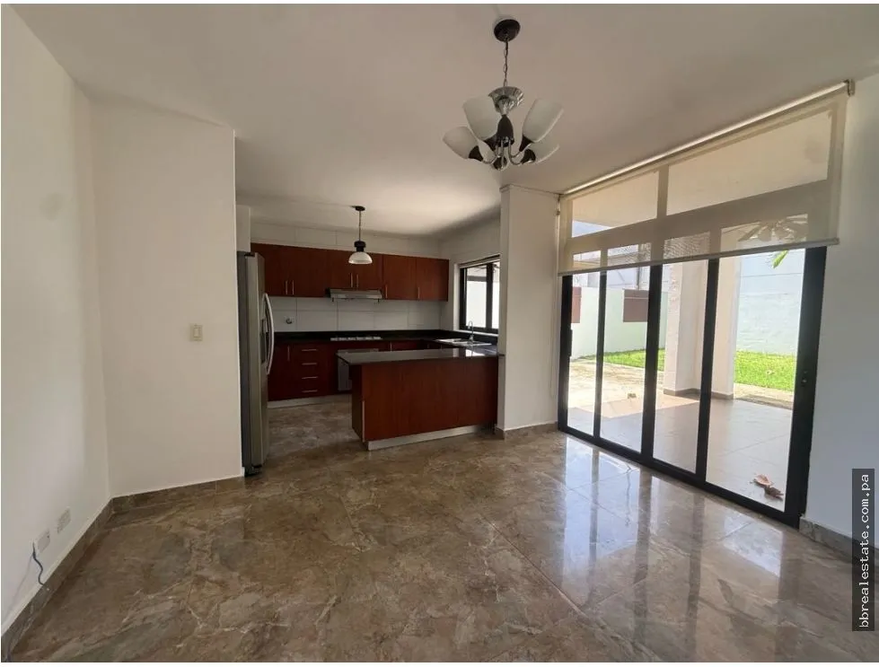 House for Sale in Puerto Madero, Costa Verde
