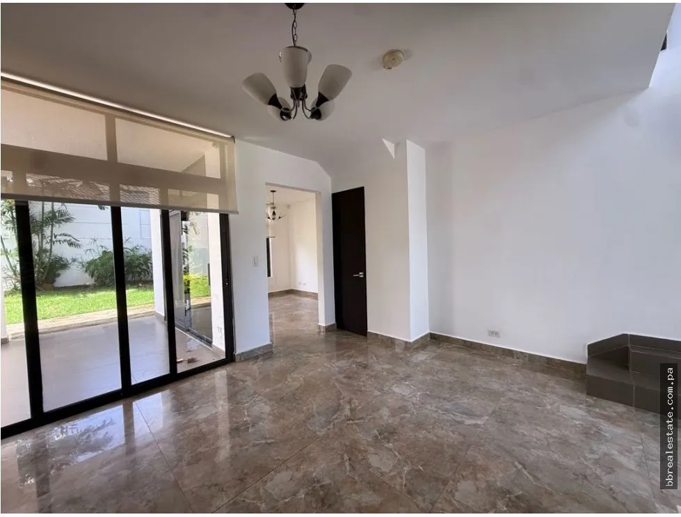 House for Sale in Puerto Madero, Costa Verde