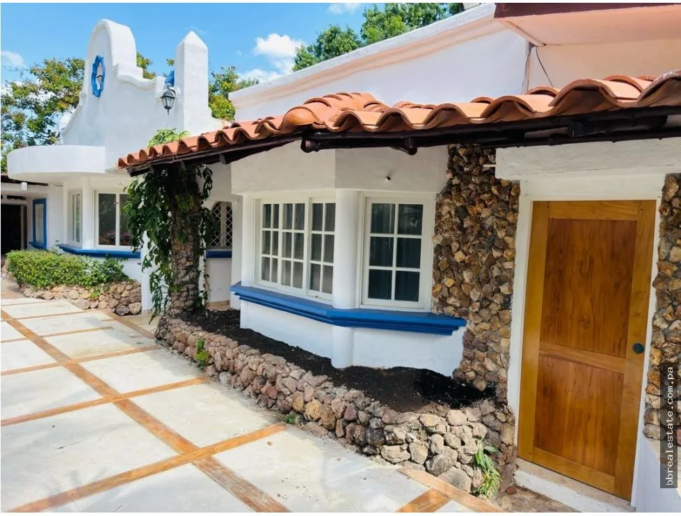 House for Sale in Coronado Golf Club