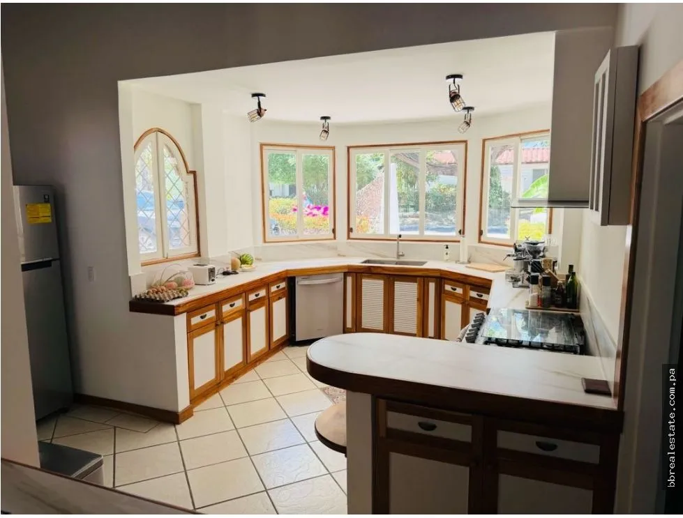 House for Sale in Coronado Golf Club