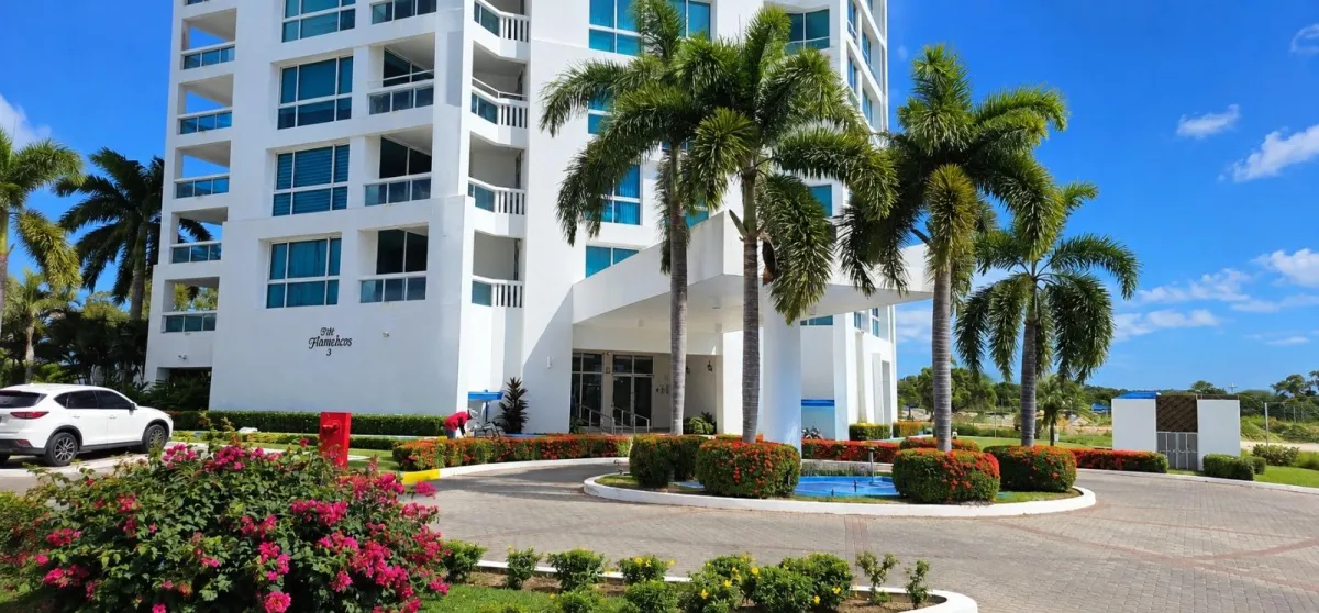 Furnished Apartment in Playa Blanca Resort!