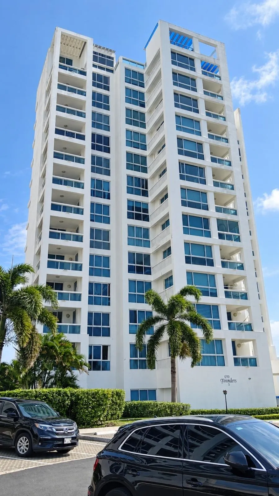 Furnished Apartment in Playa Blanca Resort!