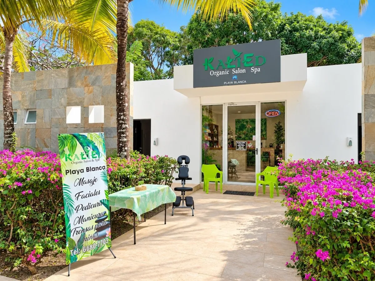 Furnished Apartment in Playa Blanca Resort!