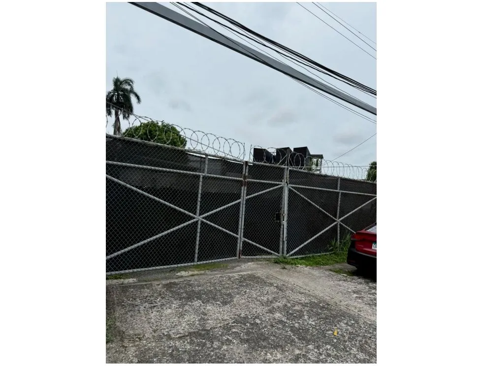 Warehouse Rental in Parque Lefevre. GM