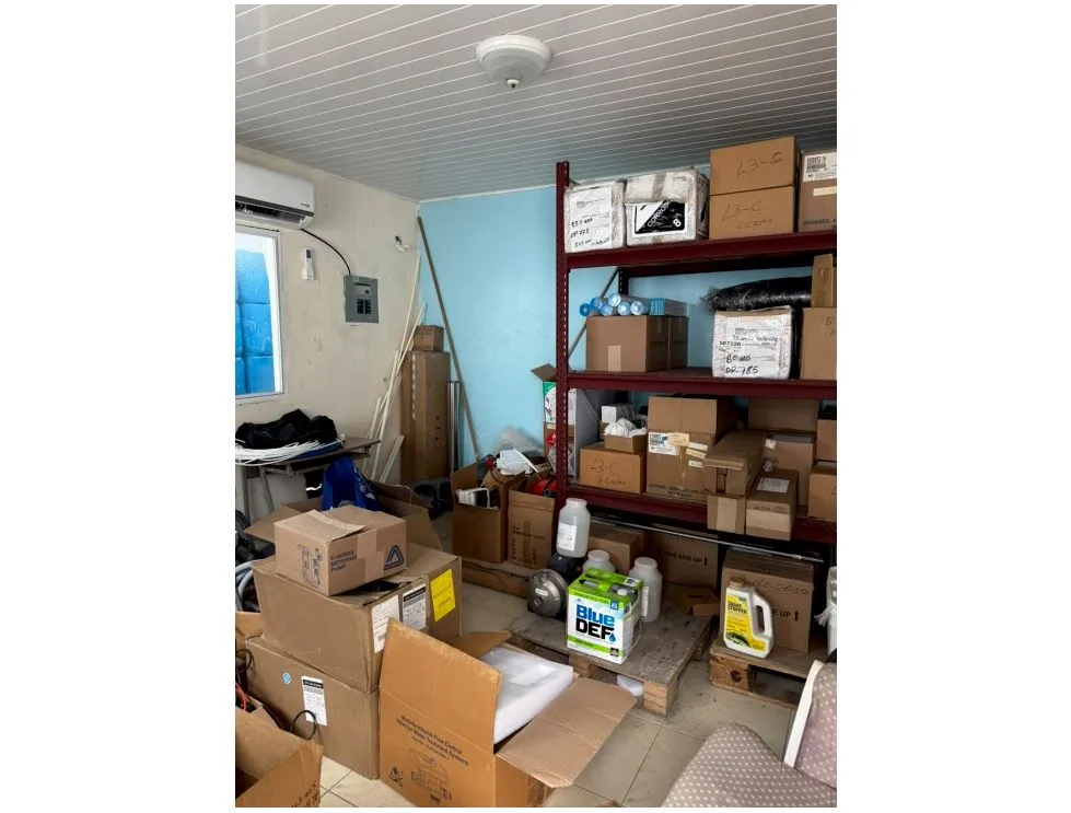 Warehouse Rental in Parque Lefevre. GM