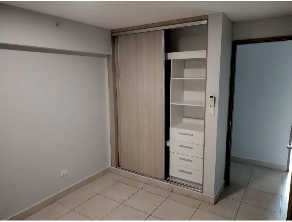 Apartment for Rent in PH Elmare 700, Edison Park. GM