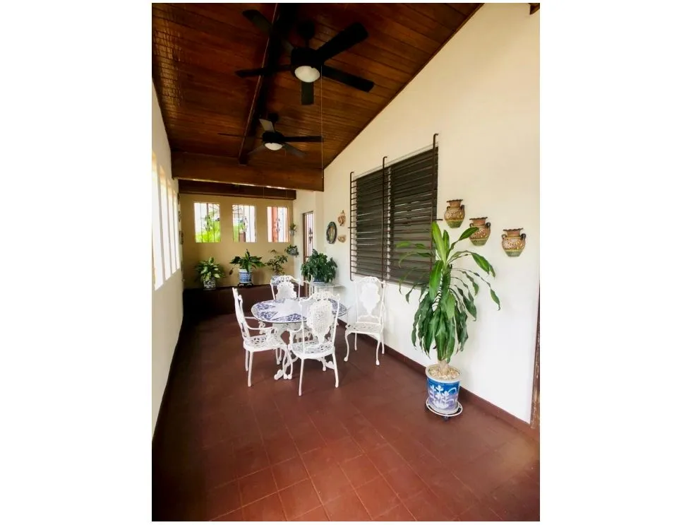 House for Sale in Betania. YP