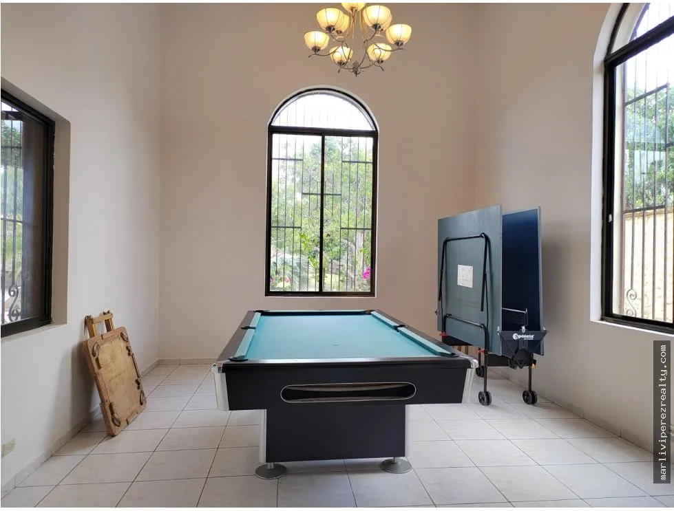 Alquiler de casa amoblada con piscina privada en Coloncito