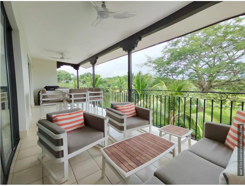 Venta de apartamento en Buenaventura con vista al lago