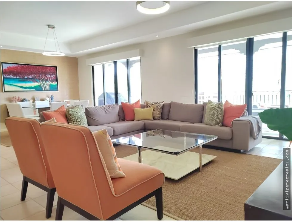 Venta de apartamento en Buenaventura con vista al lago