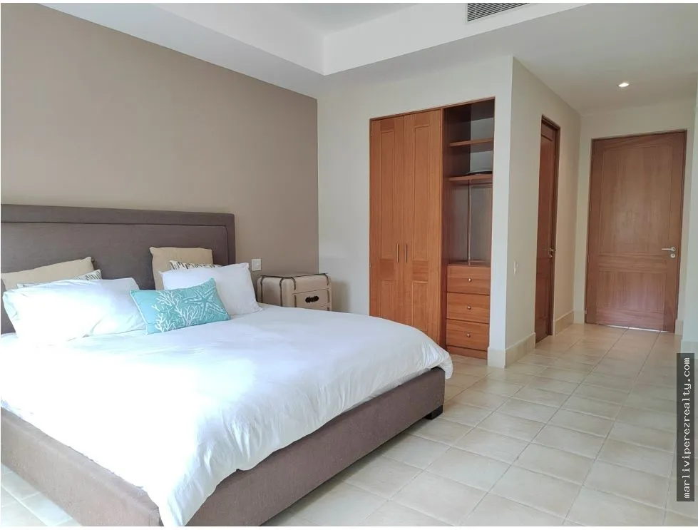 Venta de apartamento en Buenaventura con vista al lago
