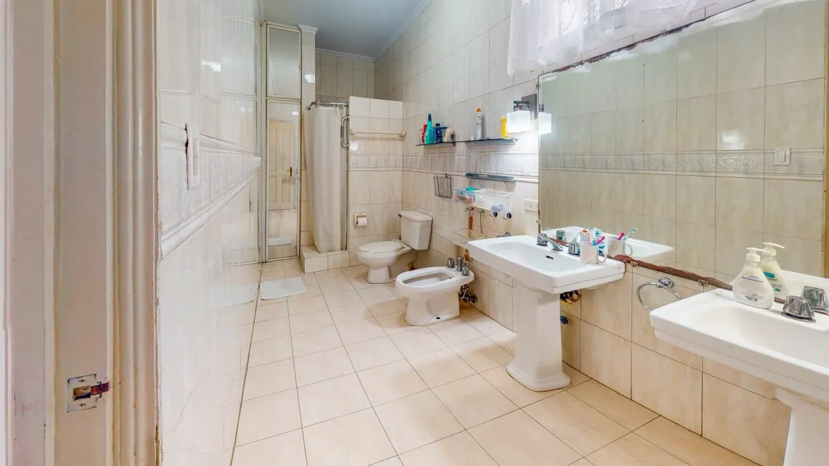 House for sale in the Old Town of Colón, Panama