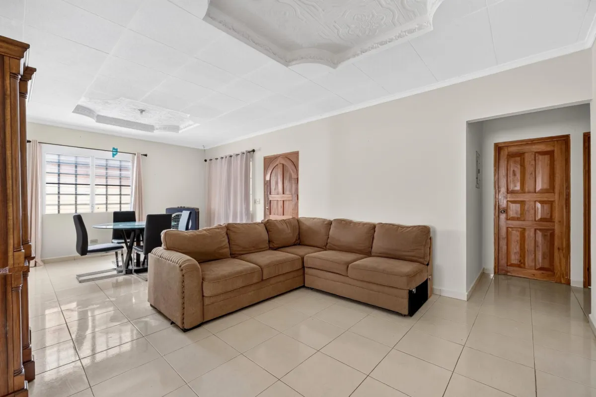 Spacious Home For Sale in Los Algarrobos Dolega