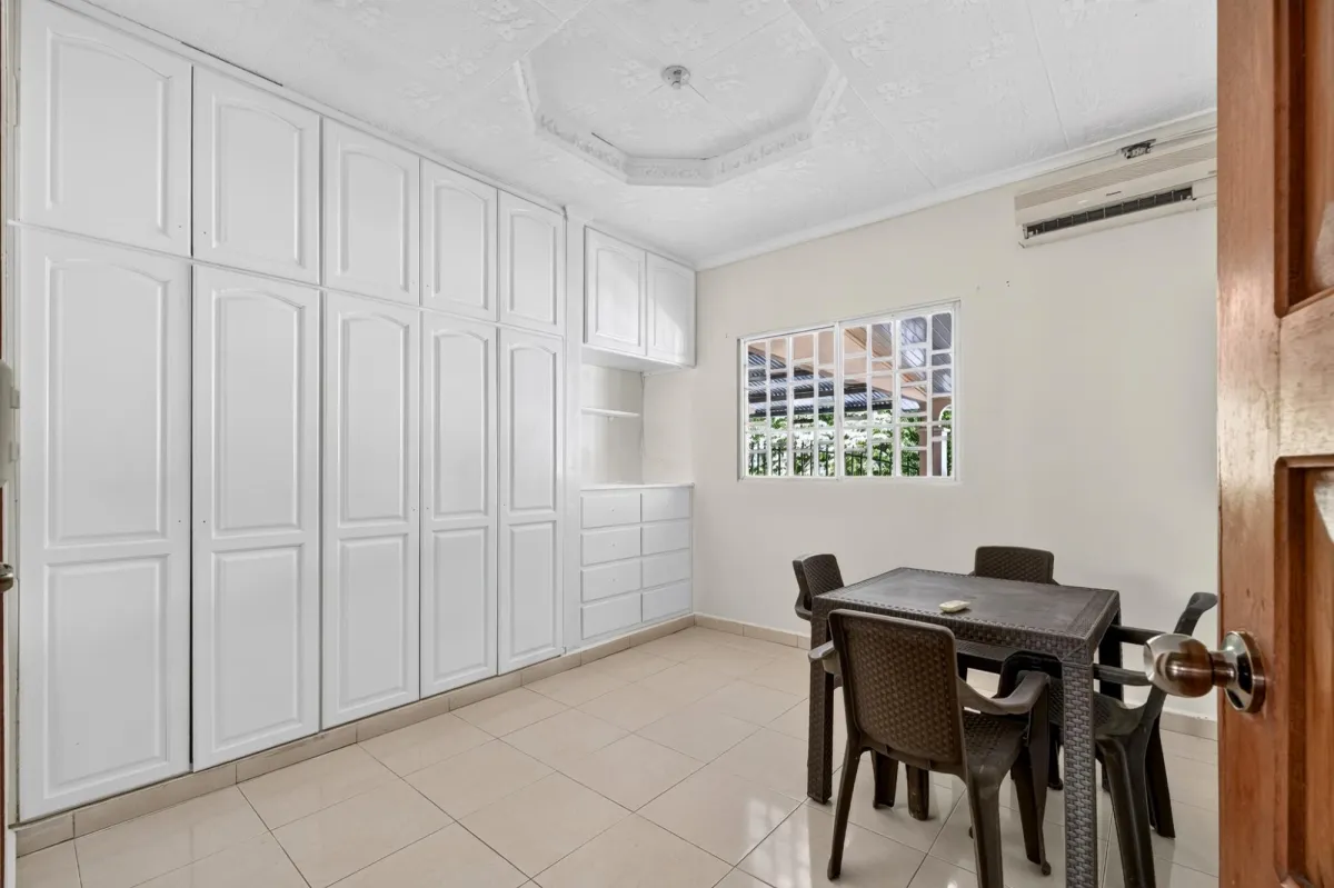 Spacious Home For Sale in Los Algarrobos Dolega