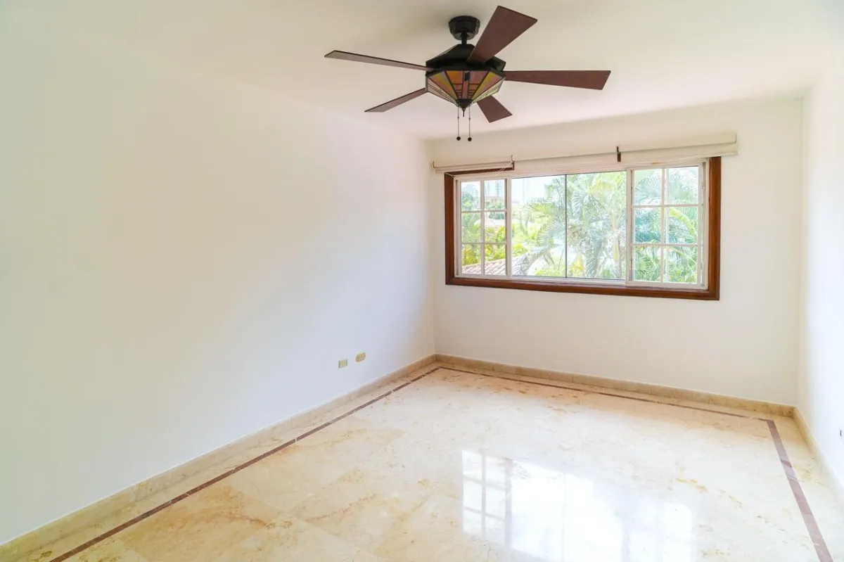 Se Vende Casa en Costa Azul, Costa del Este