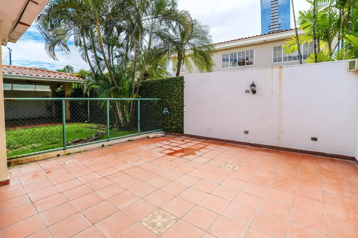 Se Vende Casa en Costa Azul, Costa del Este