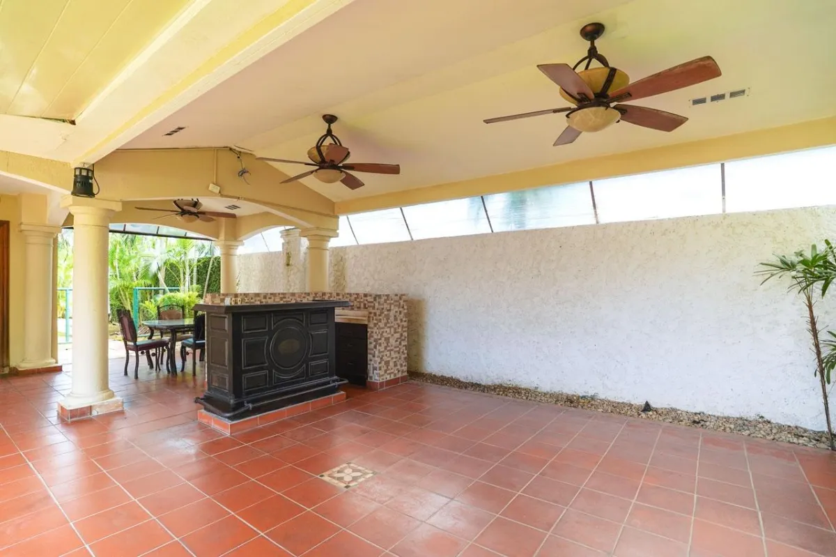 Se Vende Casa en Costa Azul, Costa del Este