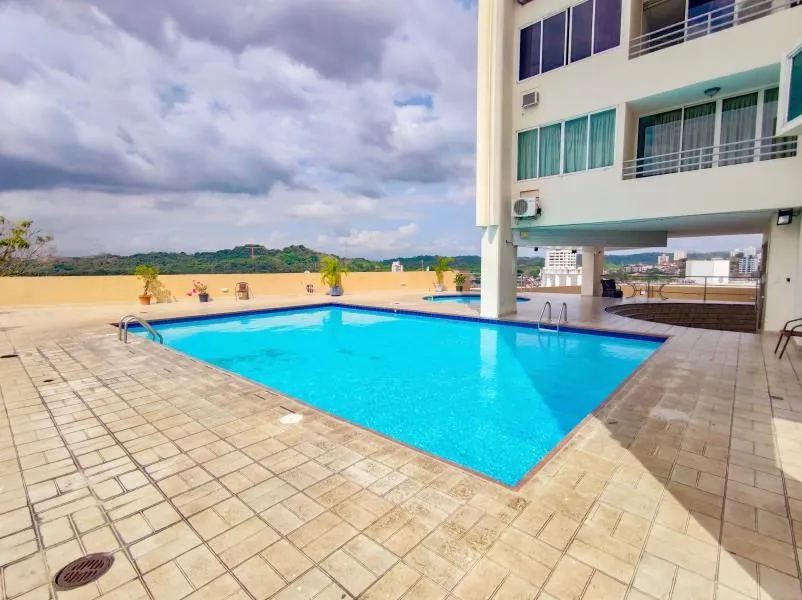 Apartment for Sale in Edison Park