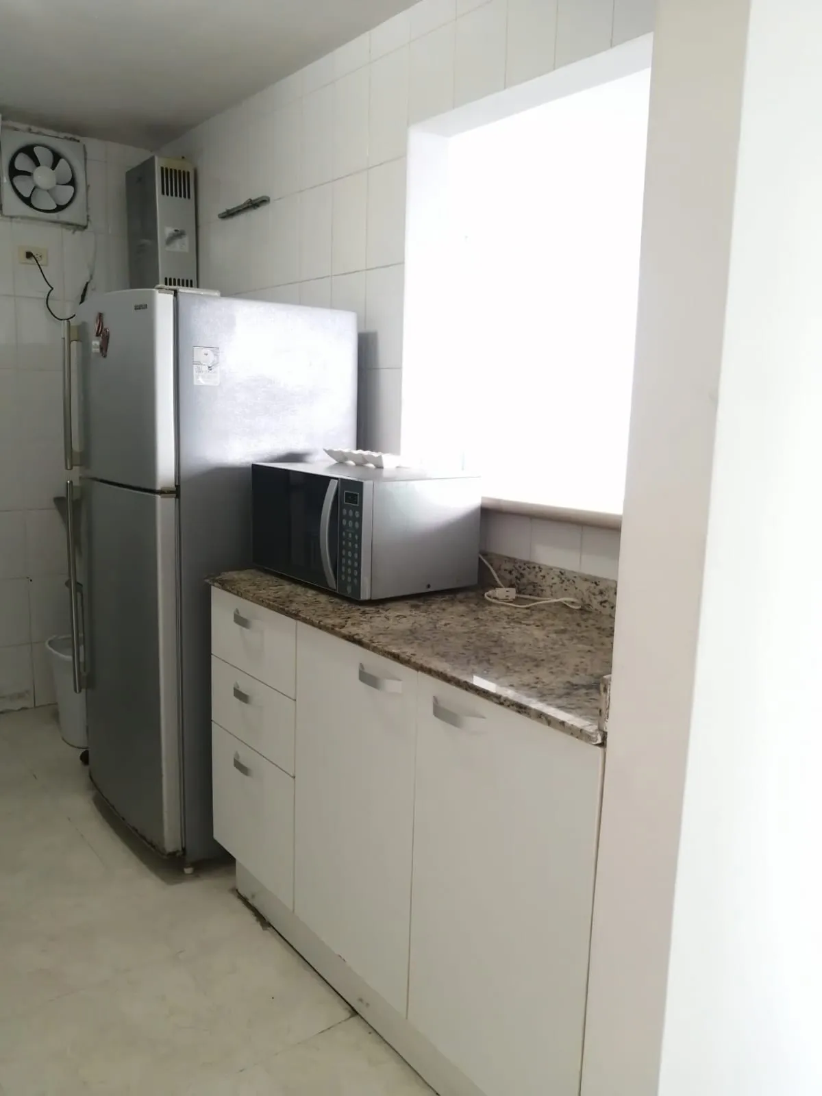 Apartment for Sale in Edison Park