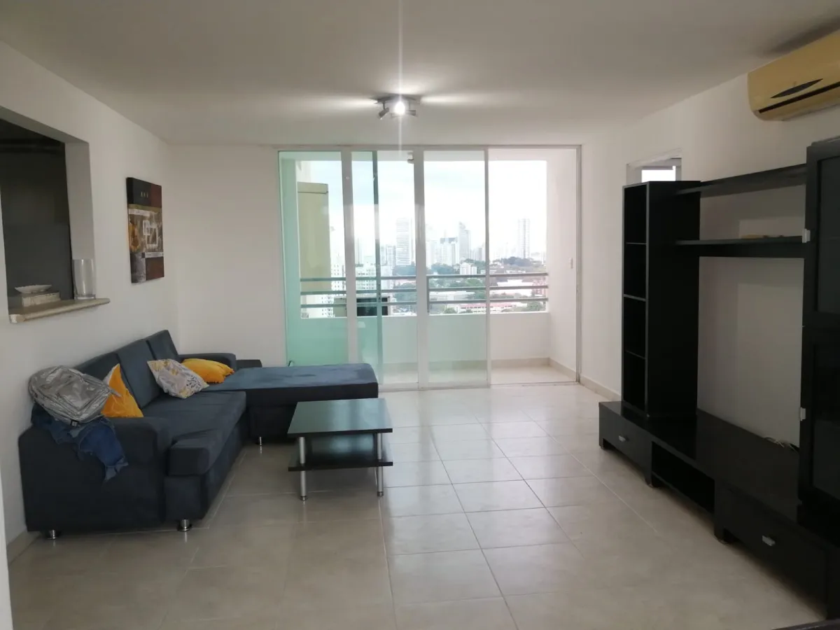 Apartment for Sale in Edison Park