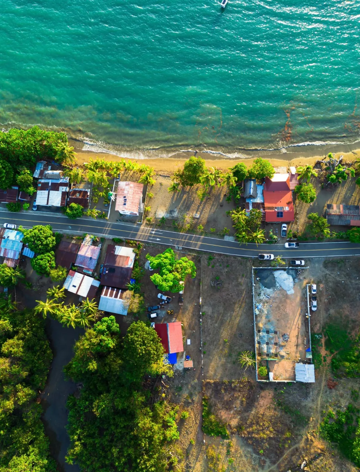 BEAUTIFUL BEACH HOUSE FOR RENT IN PIXVAE, VERAGUAS