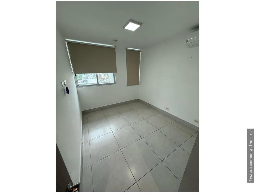 Apartment for Sale in Edison Park
