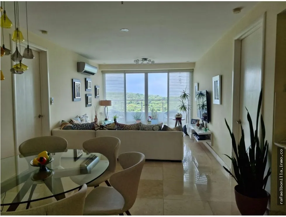 APARTMENT FOR SALE IN PLAYA BONITA