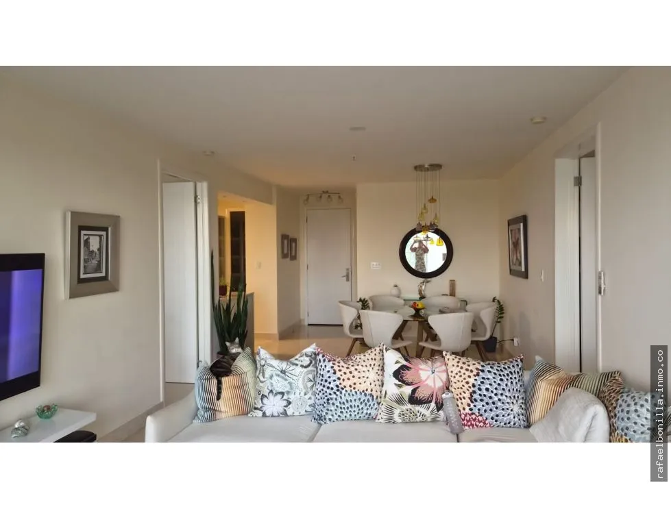 APARTMENT FOR SALE IN PLAYA BONITA