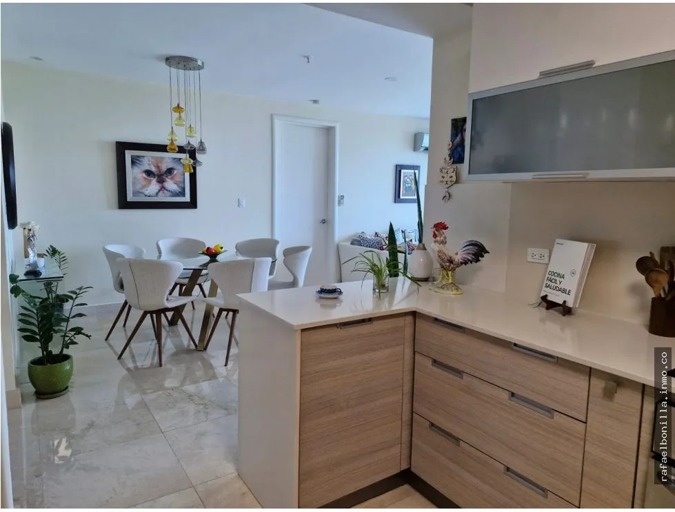 APARTMENT FOR SALE IN PLAYA BONITA