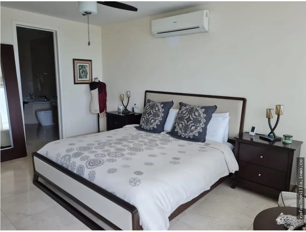 APARTMENT FOR SALE IN PLAYA BONITA