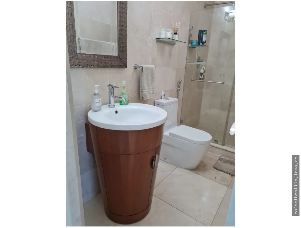 APARTMENT FOR SALE IN PLAYA BONITA
