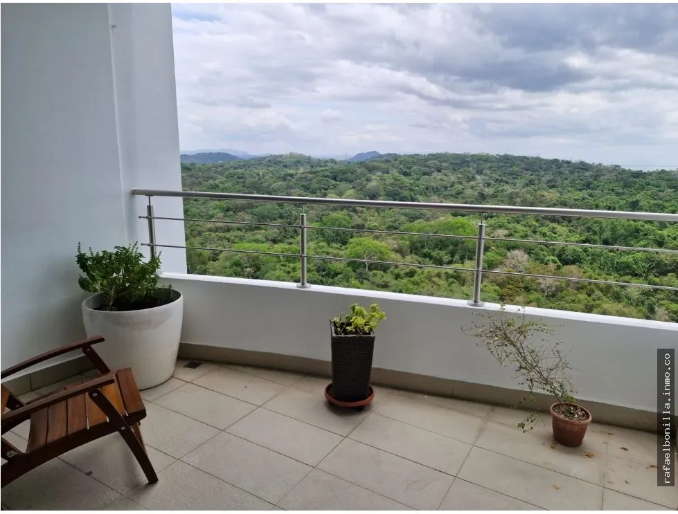 APARTMENT FOR SALE IN PLAYA BONITA