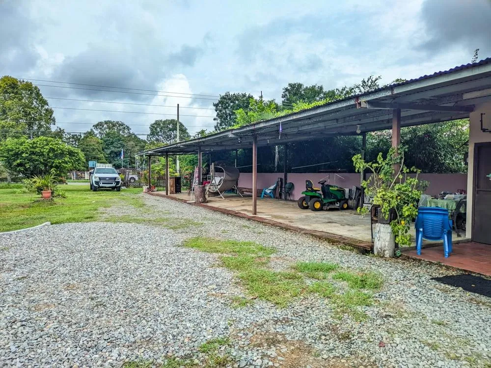Roadside property with 2,906 m² in Dolega