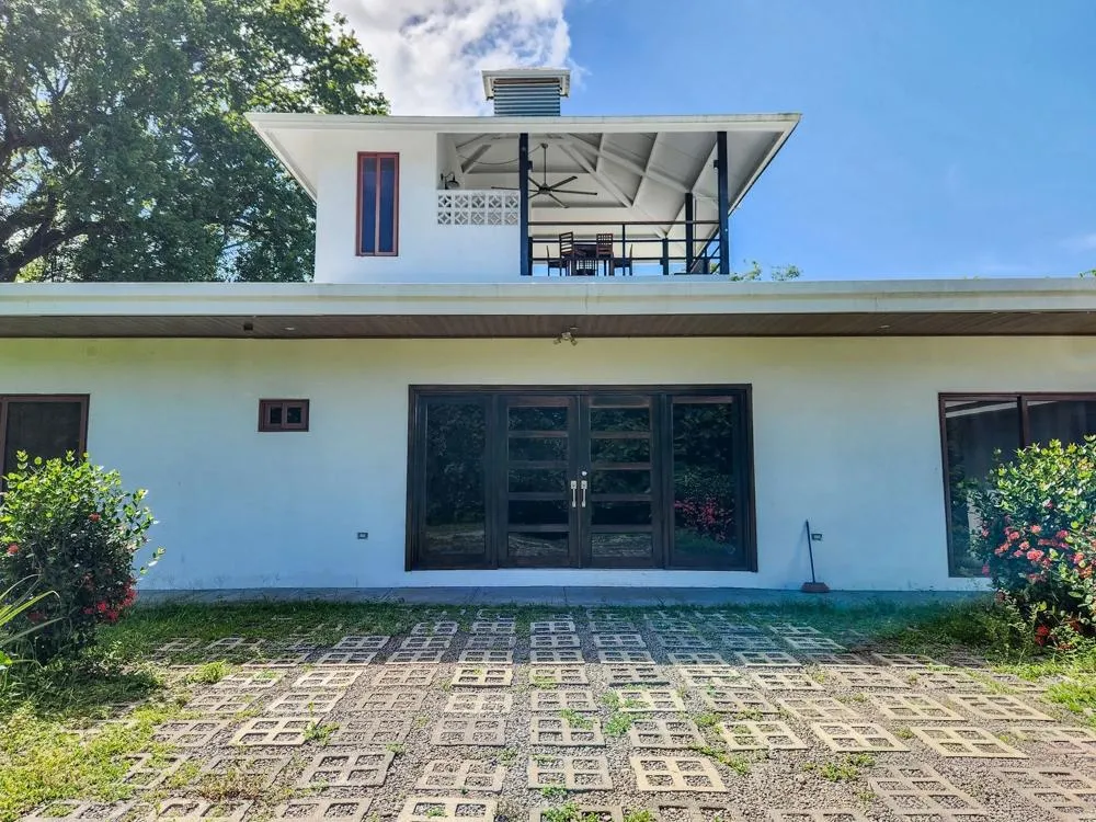 Casa de cuatro habitaciones con vista al mar en Boca Chica
