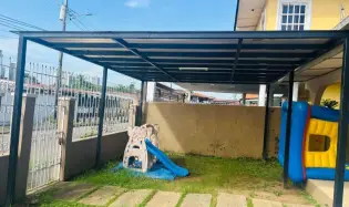 Venta de Amplia y Hermosa Casa en Chanis