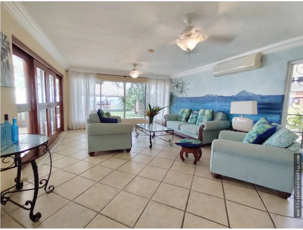 Furnished Beachfront House for Sale
