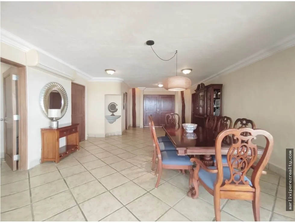 Furnished Beachfront House for Sale