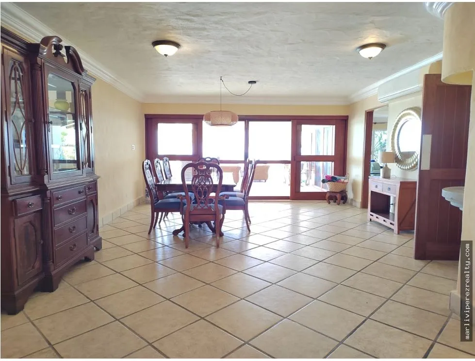 Furnished Beachfront House for Sale