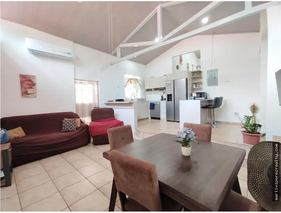 Venta de finca con casa en Cabuya