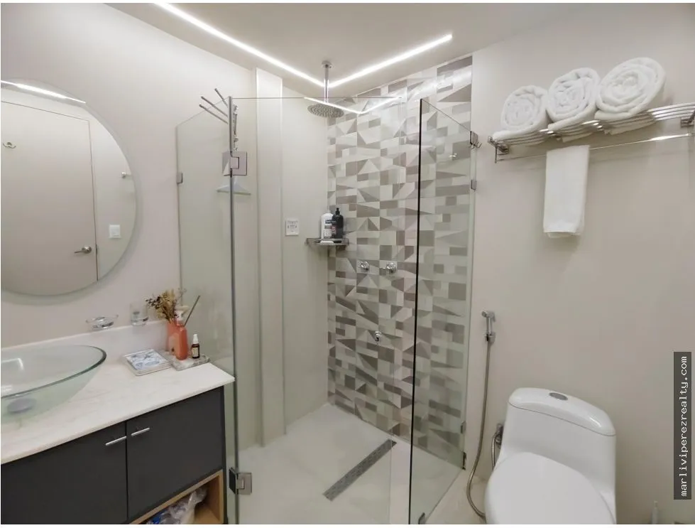Lock-Off Apartment for Rent with Resort Services