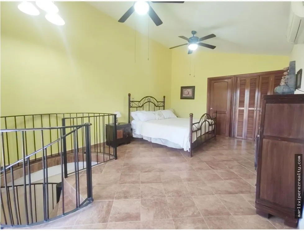 House Sale on the Road to Punta Chame. 1.8km from the Inter-American Highway