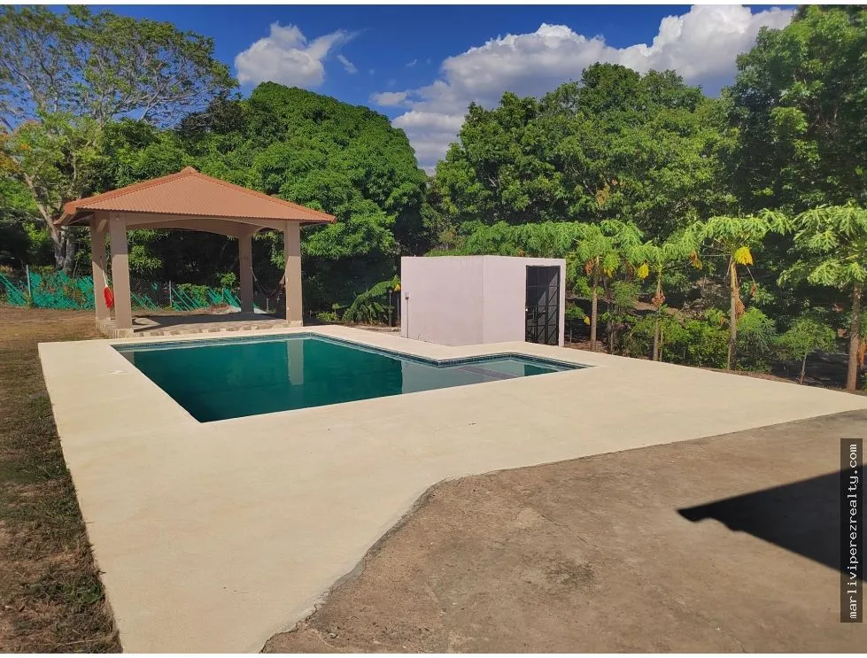 CASA CAMPESTRE CON PISCINA PRIVADA EN ANTON