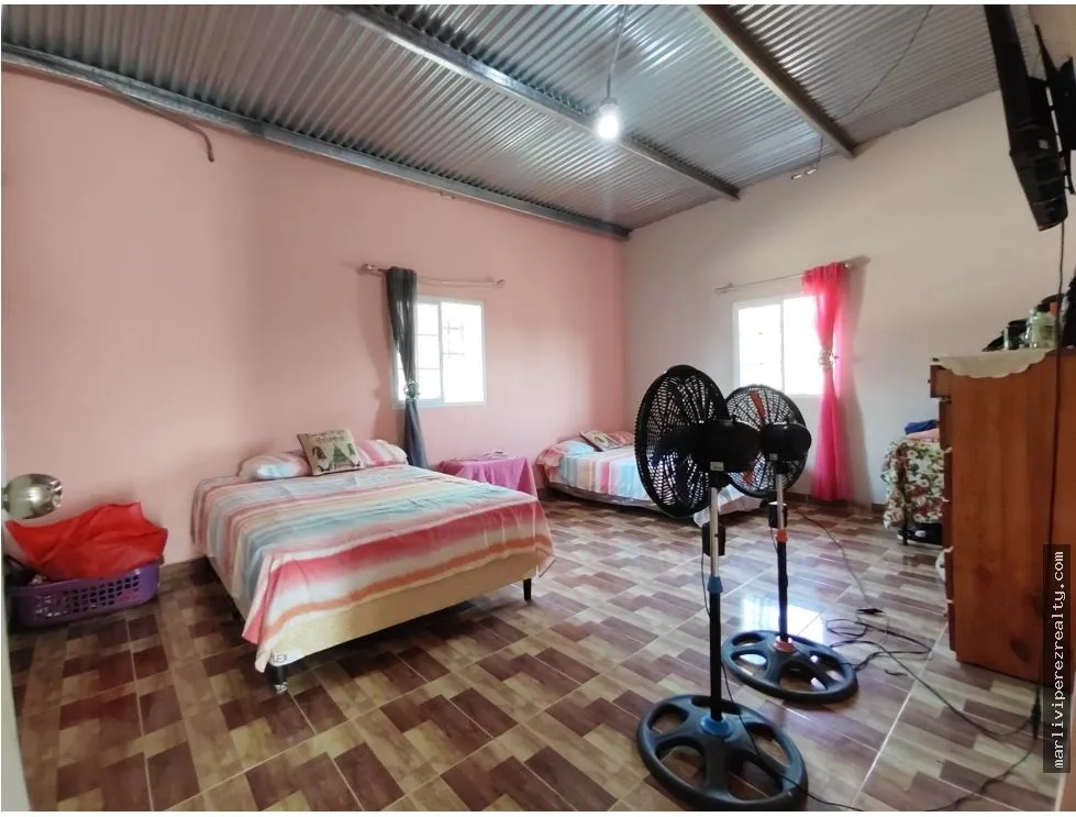 CASA CAMPESTRE CON PISCINA PRIVADA EN ANTON