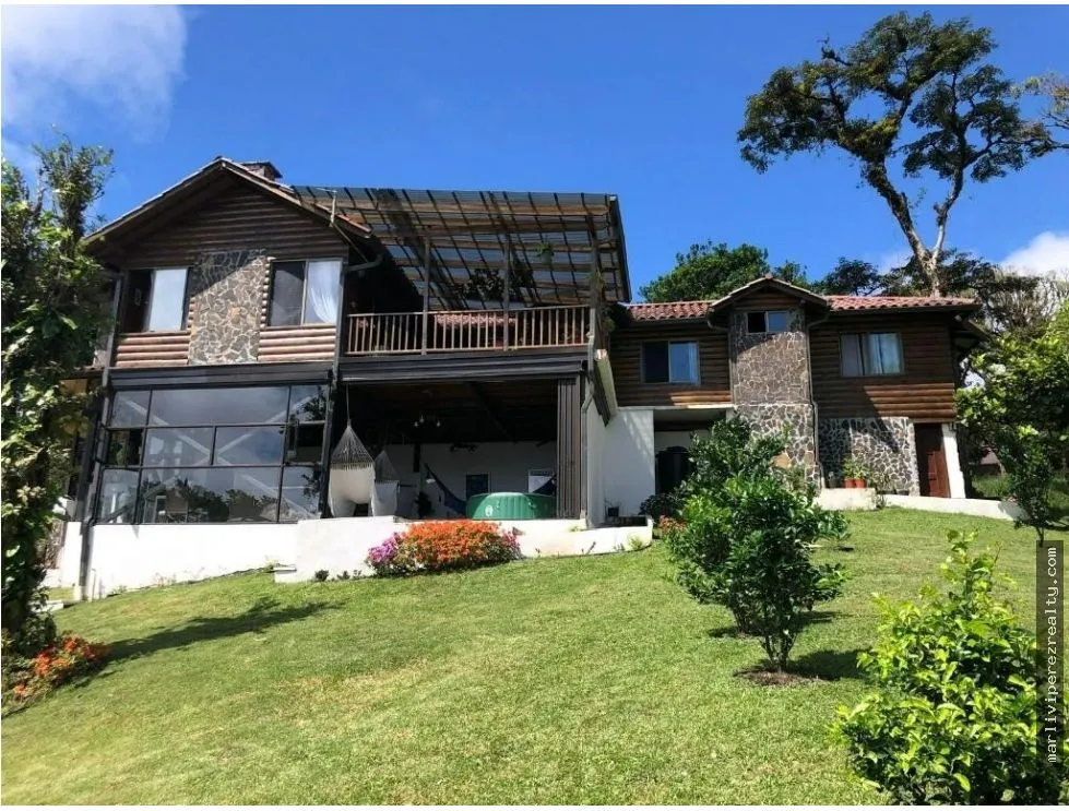 Venta de casa en Altos de Maria