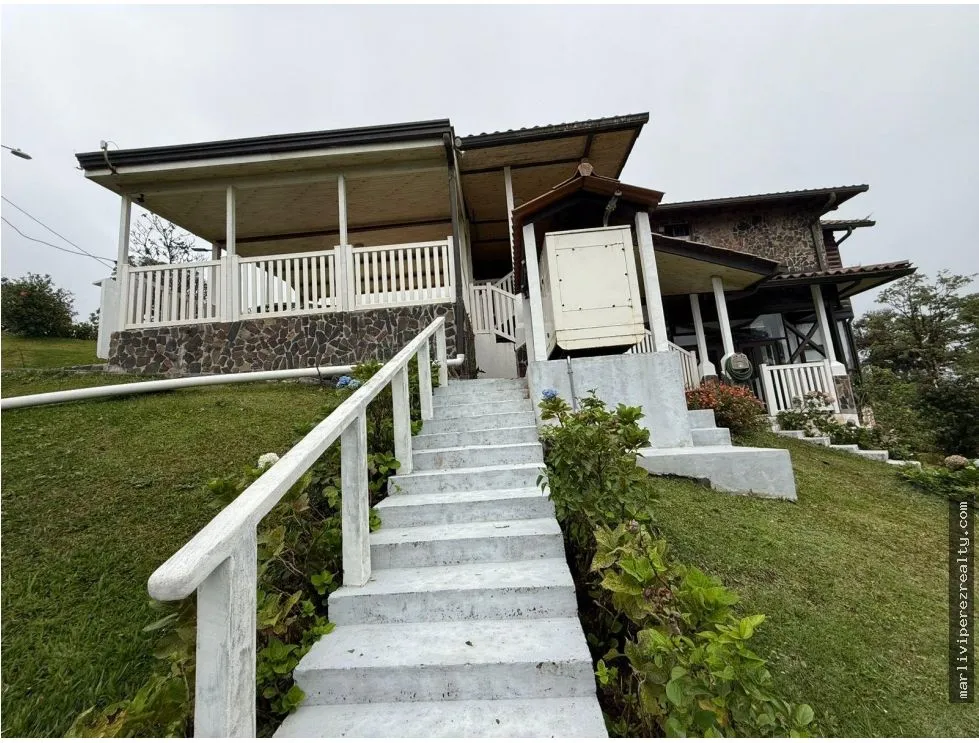 Venta de casa en Altos de Maria