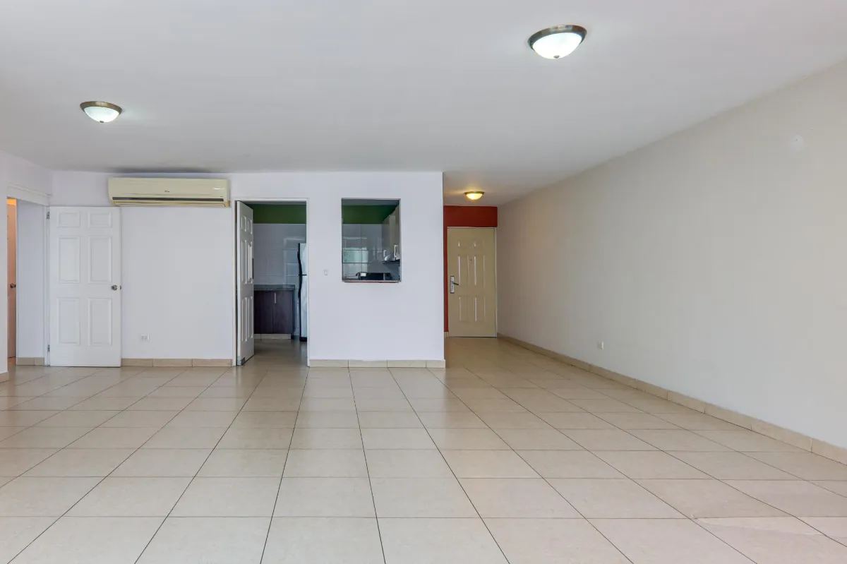 Apartamento grande a excelente precio
